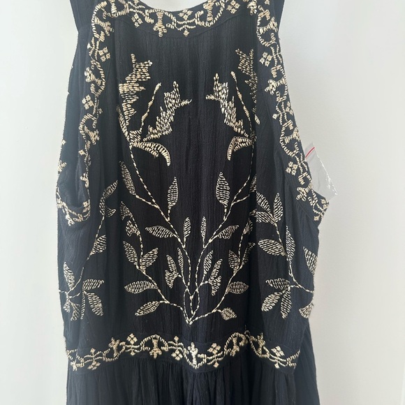 Urban Outfitters Sleeveless Embroidered
Dress women's Medium - Picture 3 of 6